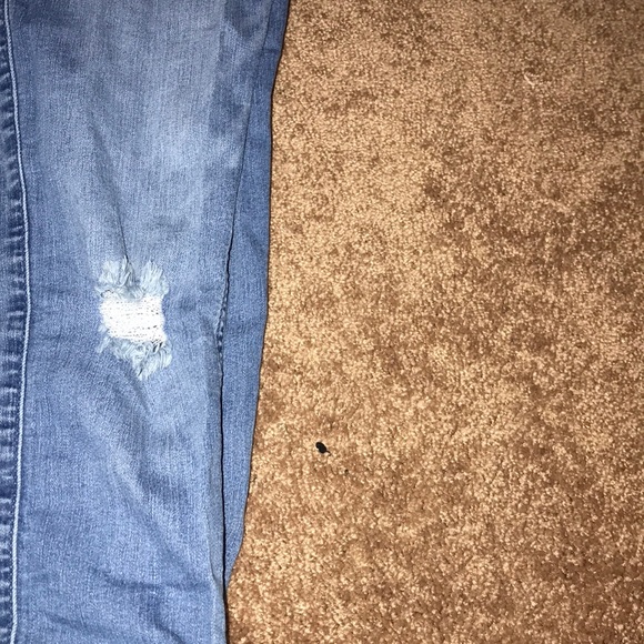 high wasted jeans - Picture 3 of 4